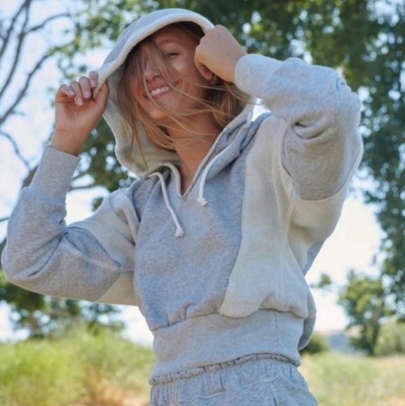 A&F Soft Gray Terry Split Neck Cropped Pullover Hooded Sweatshirt - Picture 2 of 8